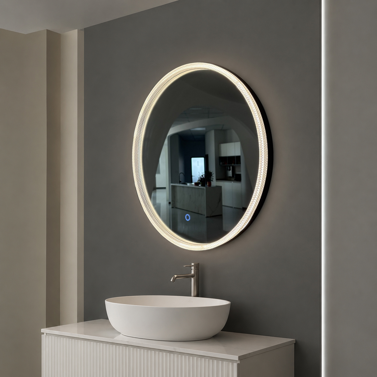 Side view of 3031-LC round edge-lit LED mirror with crystal-textured clear rim